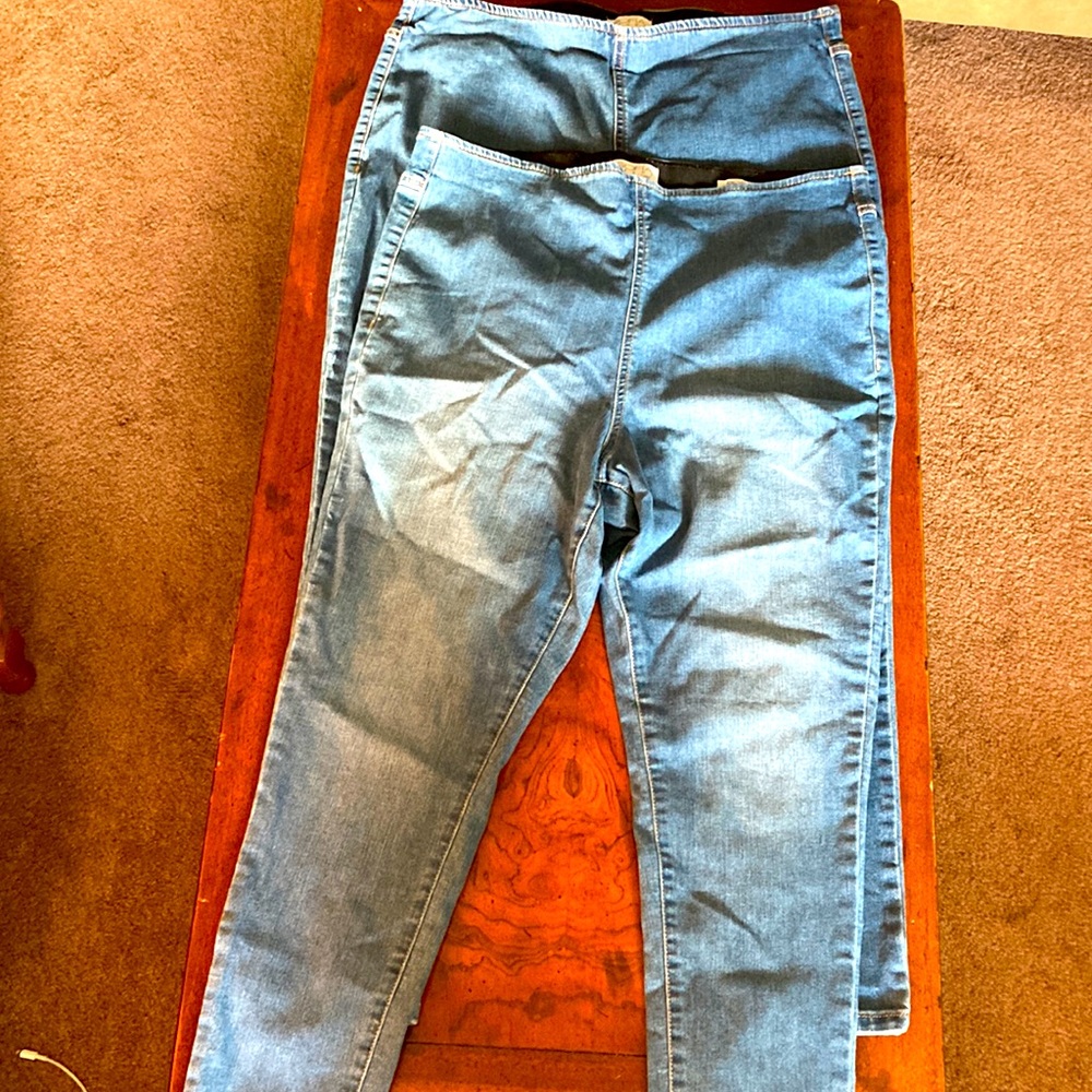 Size 18 medium wash Sofia Vergara skinny jeans, 2 pair, elastic waist